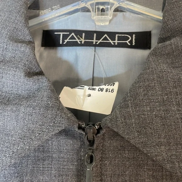 NWT. Vintage Tahari Wool USA MADE Zip Front Jacket. 8. - Picture 3 of 12